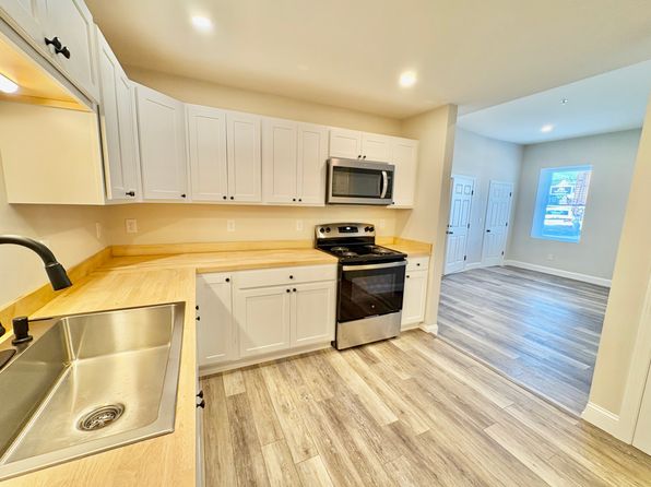 37 Cottage St #A