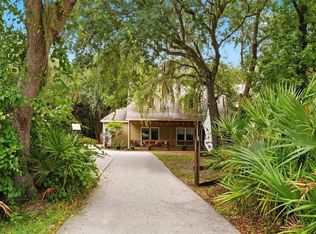 381 N JUNGLE ROAD, GENEVA, FL 32732