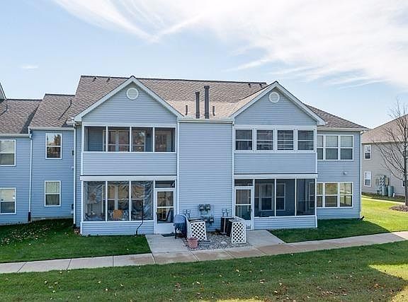 4th image of 1706 Weatherstone Dr