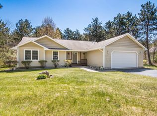 8256 Mapleleaf Dr, Traverse City, MI 49684