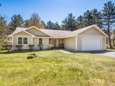 8256 Mapleleaf Dr, Traverse City, MI, 49684