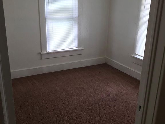 5th image of 721 1/2 Debarr Ave