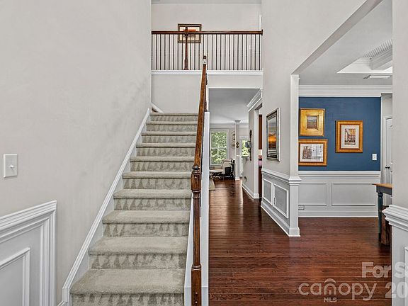 4th image of 4012 Garden Oak Dr