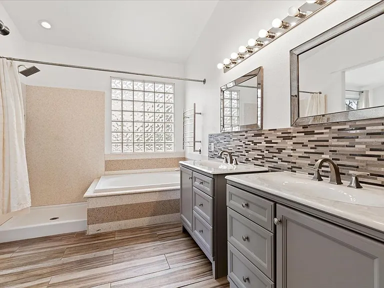 9705 Park Brook Ave — Photo 15