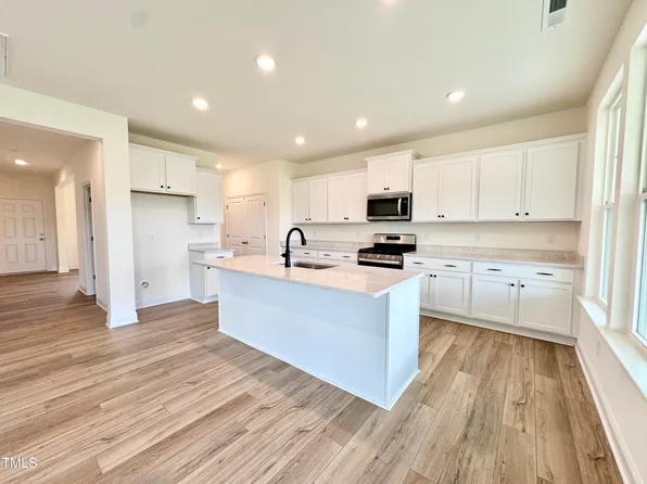 57 Winding Creek Dr #89, Lillington, NC 27546
