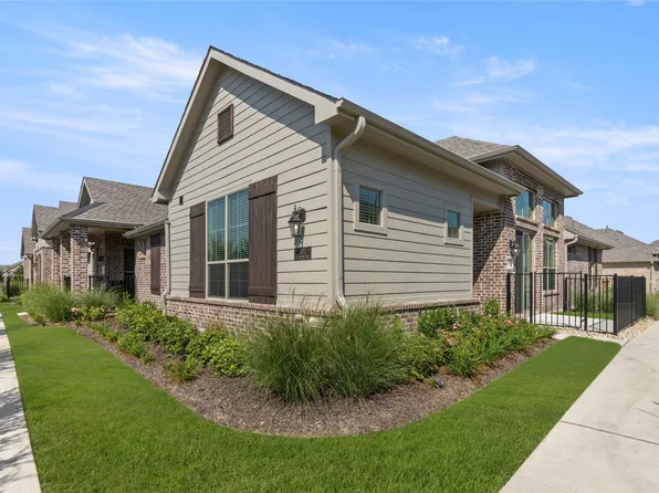 2621 Saint Helena Ln, Grand Prairie, TX 75054
