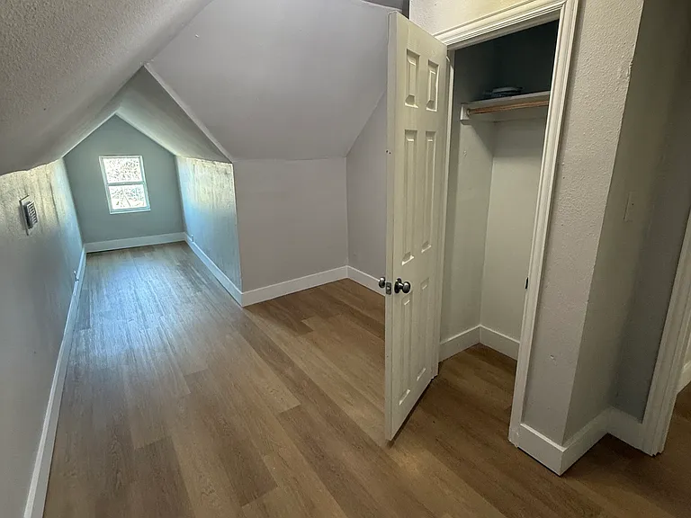 1500 S Patterson St — Photo 18