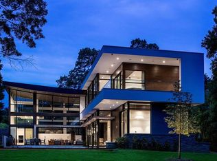 241 W Paces Ferry Rd NW, Atlanta, GA 30305