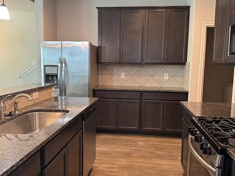 149 Camelot Place Ct — Photo 3