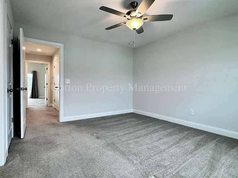 4732 Siddons Dr — Photo 16