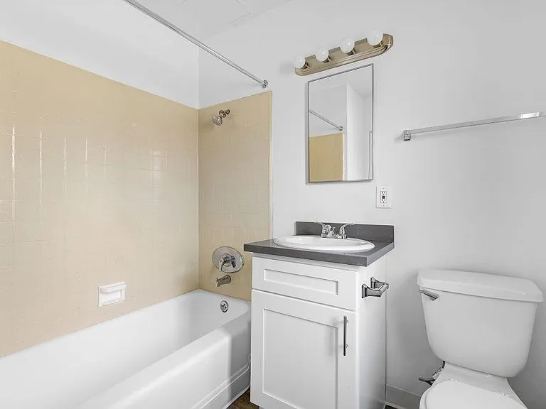 Gloria Homes Apartments — Photo 14