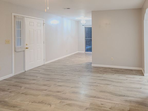 3rd image of 5 Eleven Estates Dr