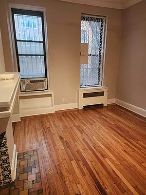 Rented by Sandra Greer Real Estate | media 13