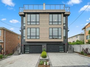 2283 7th St, Fort Lee, NJ 07024