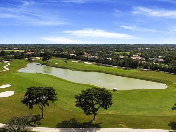 Home For Sale In Pine Tree Golf Club