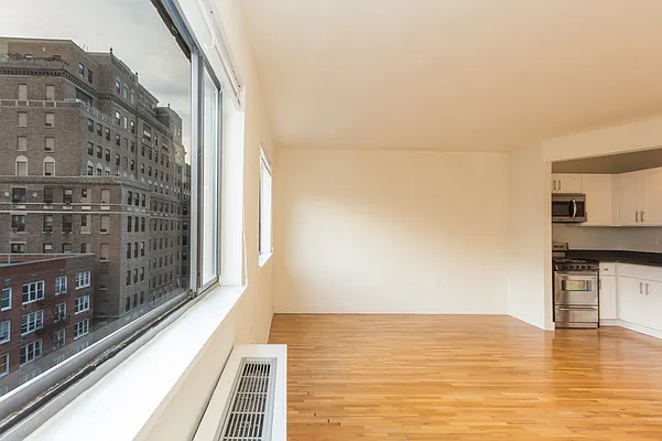 Rented by Compass | media 22