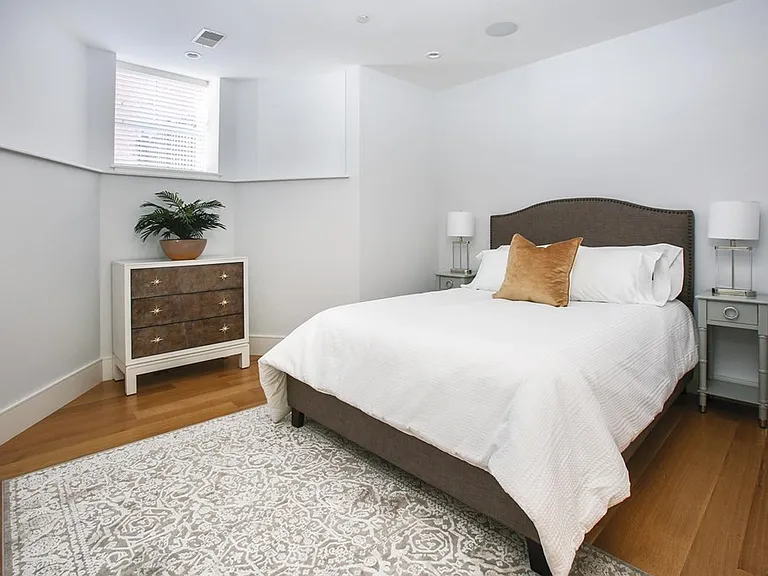 373 Harvard St #2 — Photo 5