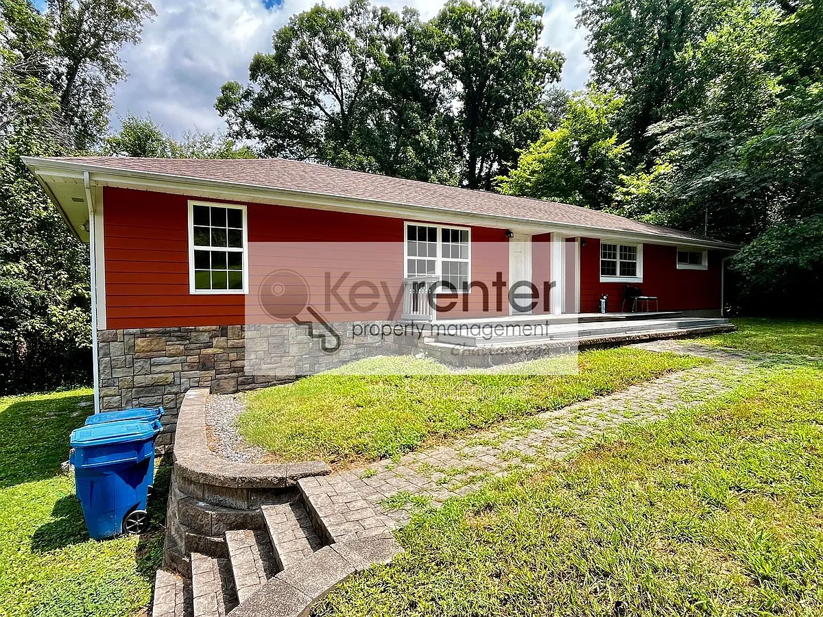 Building Photo - 5 Gaylord Dr