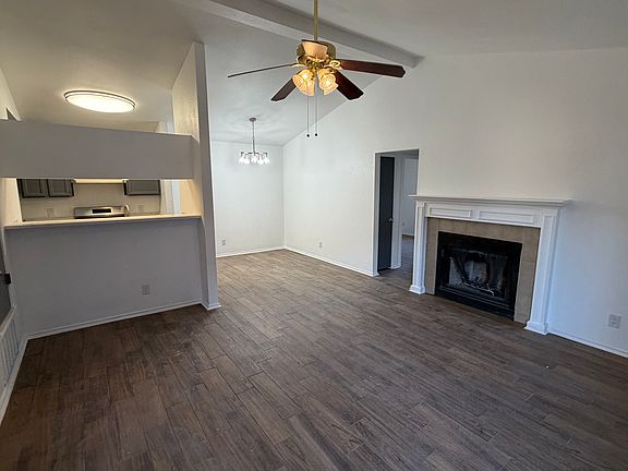 2nd image of 524 Cutty Trl APT B