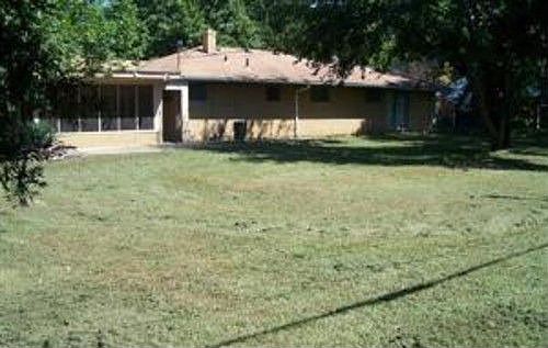 2nd image of 539 Magie Ave