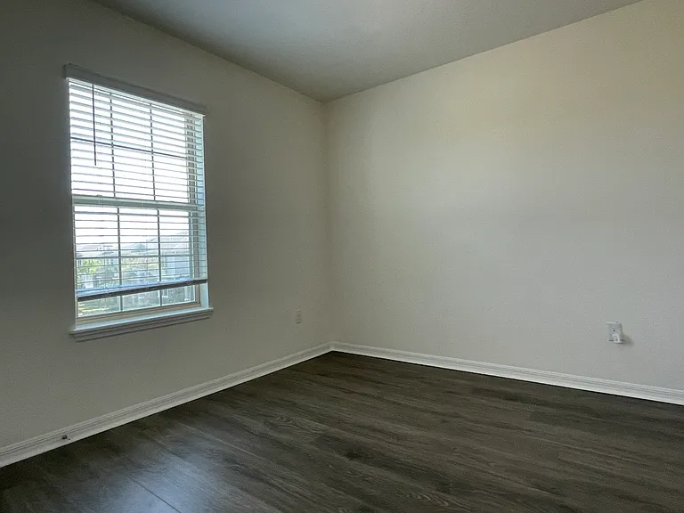 16349 Admirals Cove Ln — Photo 17