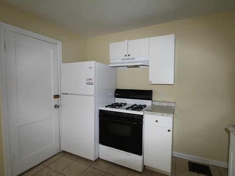 972 Chambers Cir — Photo 7