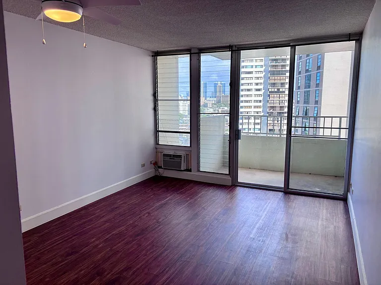 796 Isenberg St #9B — Photo 4