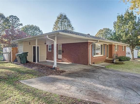 4th image of 2038 Leslie Dr