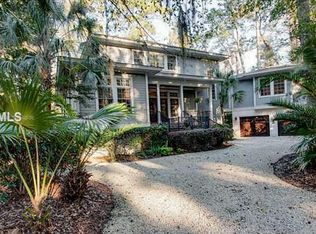 16 Fern Ct, Hilton Head Island, SC 29928