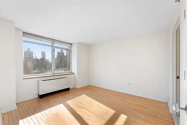 Rented by Corcoran | media 10