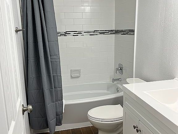 2nd image of 3644 Marigold Ln