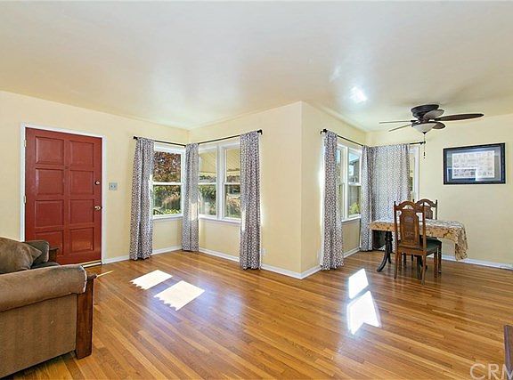 4th image of 403 Ramona Ave