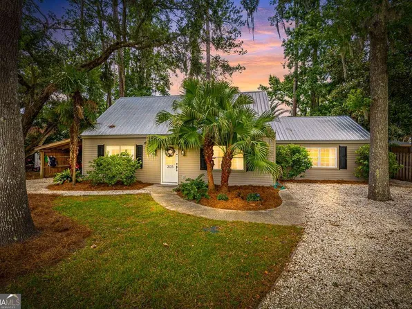 205 Palmetto St, Saint Simons Island, GA 31522