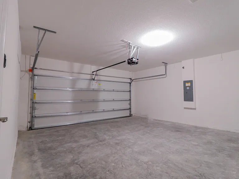 2061 SE Mantua St — Photo 20