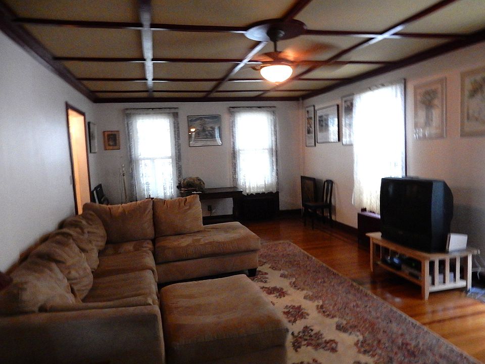 109 Maple Ave, Troy, NY 12180 Zillow