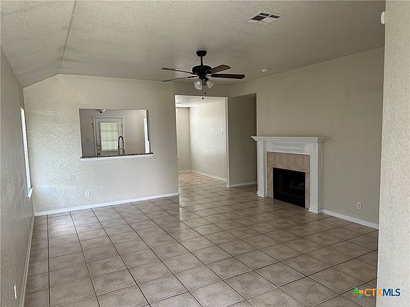 3rd image of 4407 Acorn Creek Trl