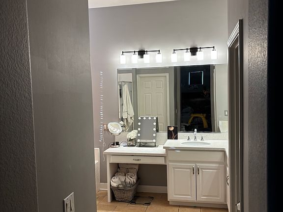 3rd image of 43946 58th St W