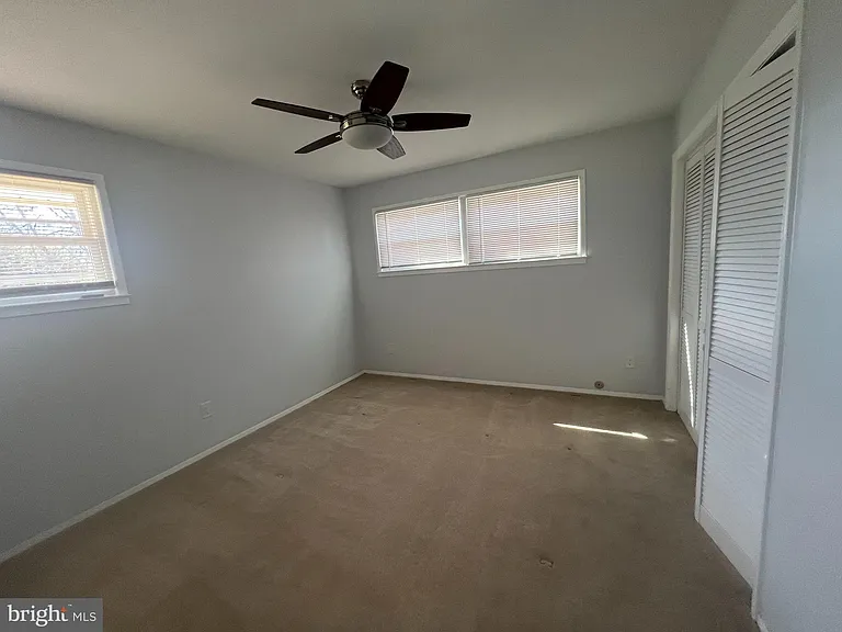 13209 Thornton Dr — Photo 13