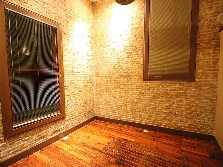 321 S Flores St #102 — Photo 17