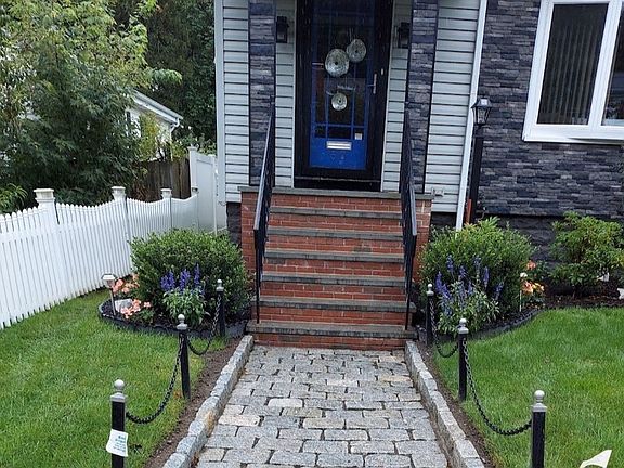 4th image of 50 Lawrence Rd