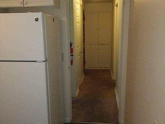 3rd image of 3729 Oakland Dr APT 6