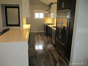 3 bed, 2.0 bath, $4,750 — Photo 3