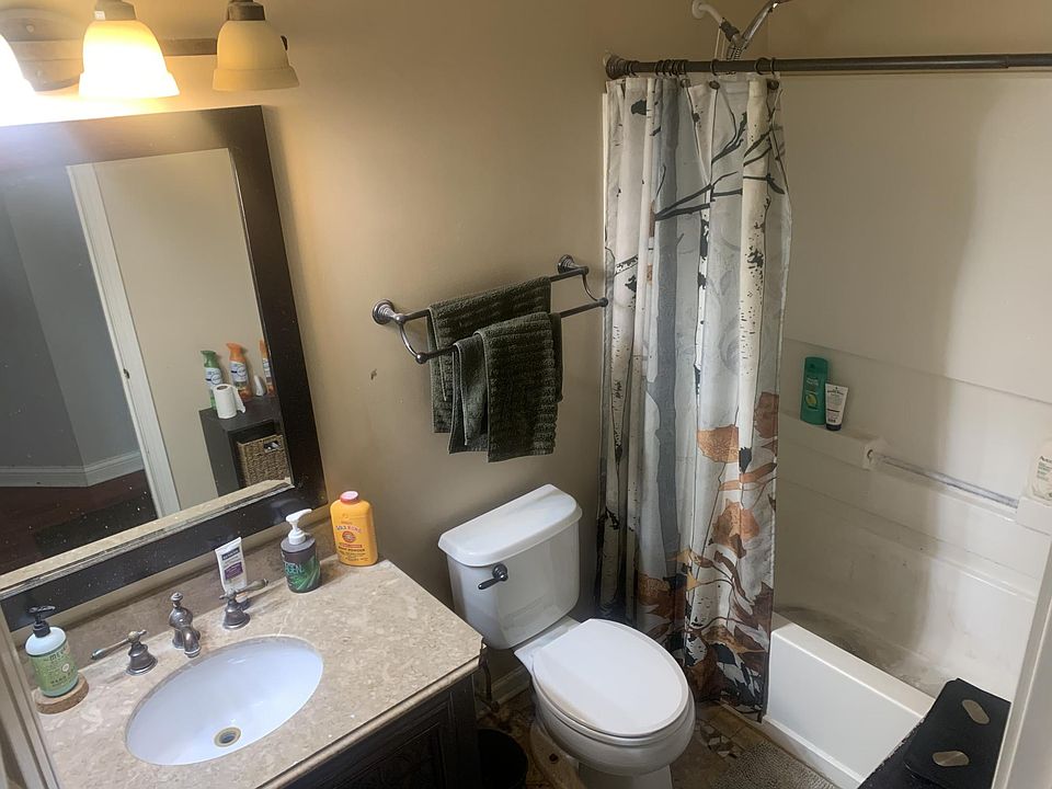 1st image of 2706 Rockport Ln