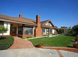 1674 Baja Vista Dr, Fallbrook, CA 92028