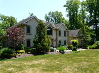 70 Apple Ridge Rd, Woodcliff Lake, NJ 07677