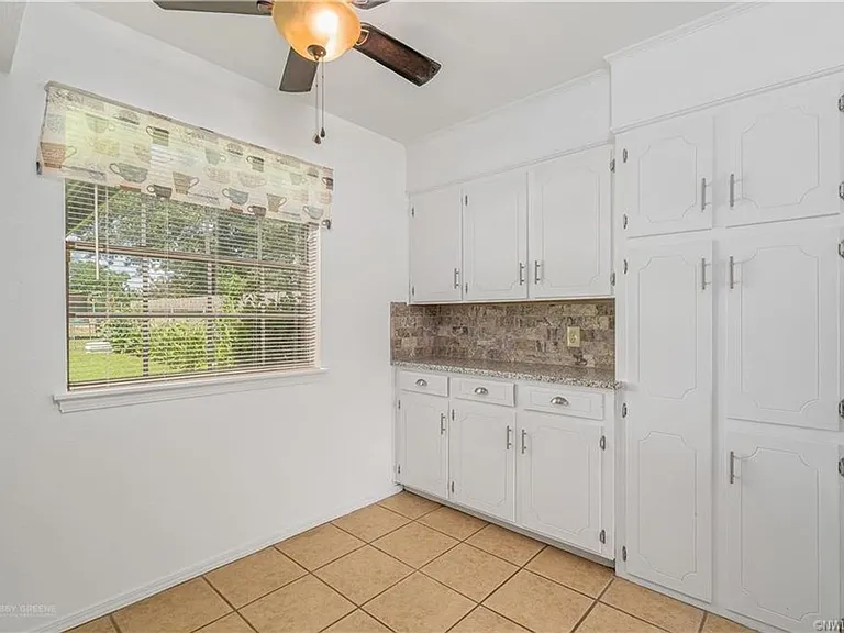 3511 Lanell Dr — Photo 11