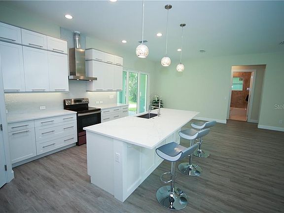 4th image of 2696 Halladay St