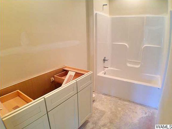 4th image of 2028 Waterford Ln