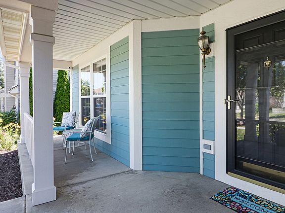 3rd image of 18761 W Ash Dr