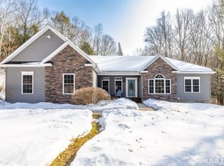 43 Mill Rd, Woodbury, CT 06798